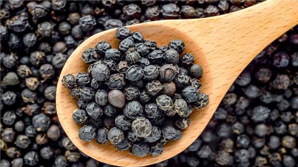 Black Pepper : काली मिर्च के फायदे, उपयोग और औषधीय गुण-Herbal Prasadam